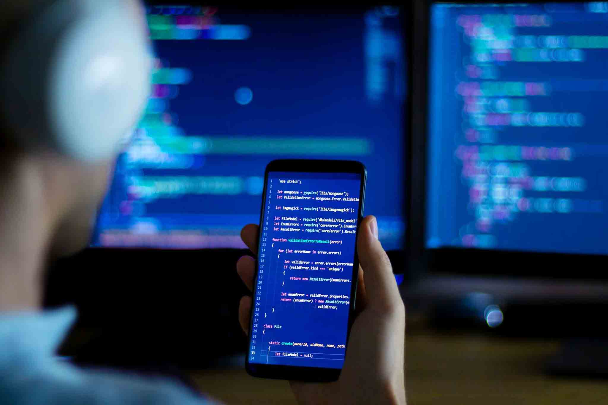 Flutter Dart programlama dili Mobil uygulama geliştirme UI/UX tasarımı Cross-platform geliştirme Android Studio Widgetlar Animasyonlar HTTP istekleri Firebase Veritabanı işlemleri Push Notification Mobil uygulama testleri Google Play Store App Store
