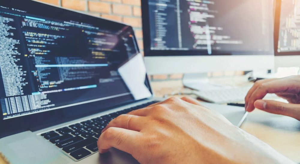 C# programlama kursu C# öğrenme kursu C# dersleri C# programlama diline giriş C# eğitim kursları C# sertifikalı kursları C# uygulama geliştirme C# MVC kursu C# ASP.NET Core kursu C# veritabanı programlama
